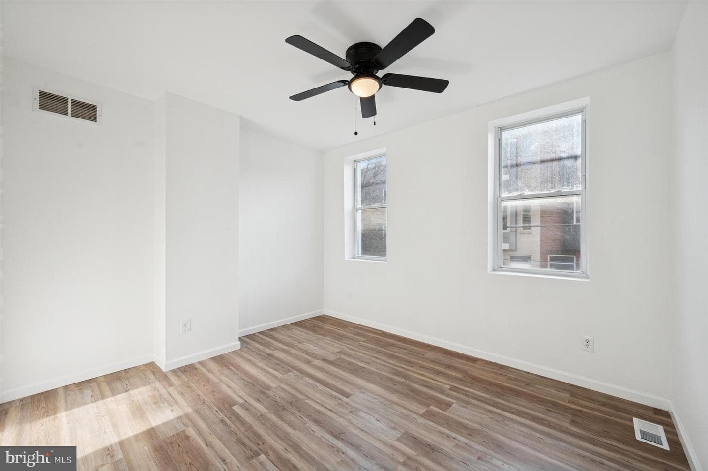 2013 Titan Street photo 19
