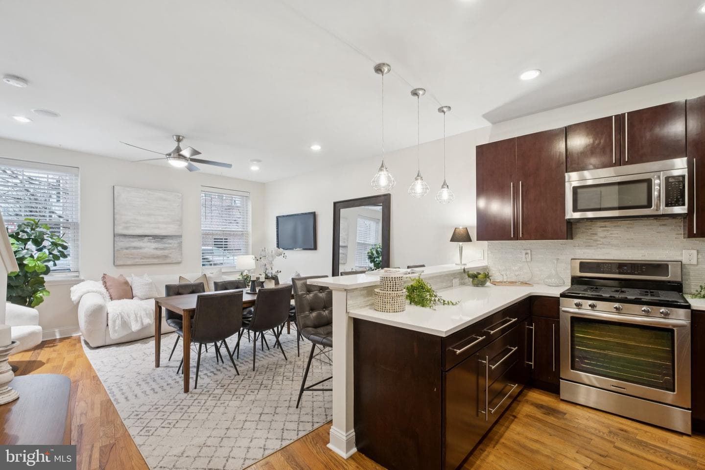 923 S 3rd Street