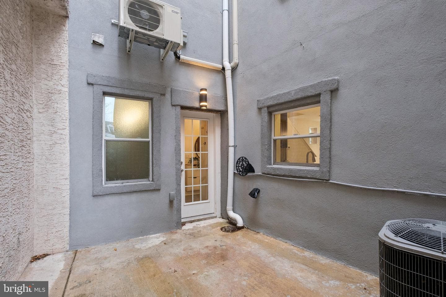 923 S 3rd Street photo 29