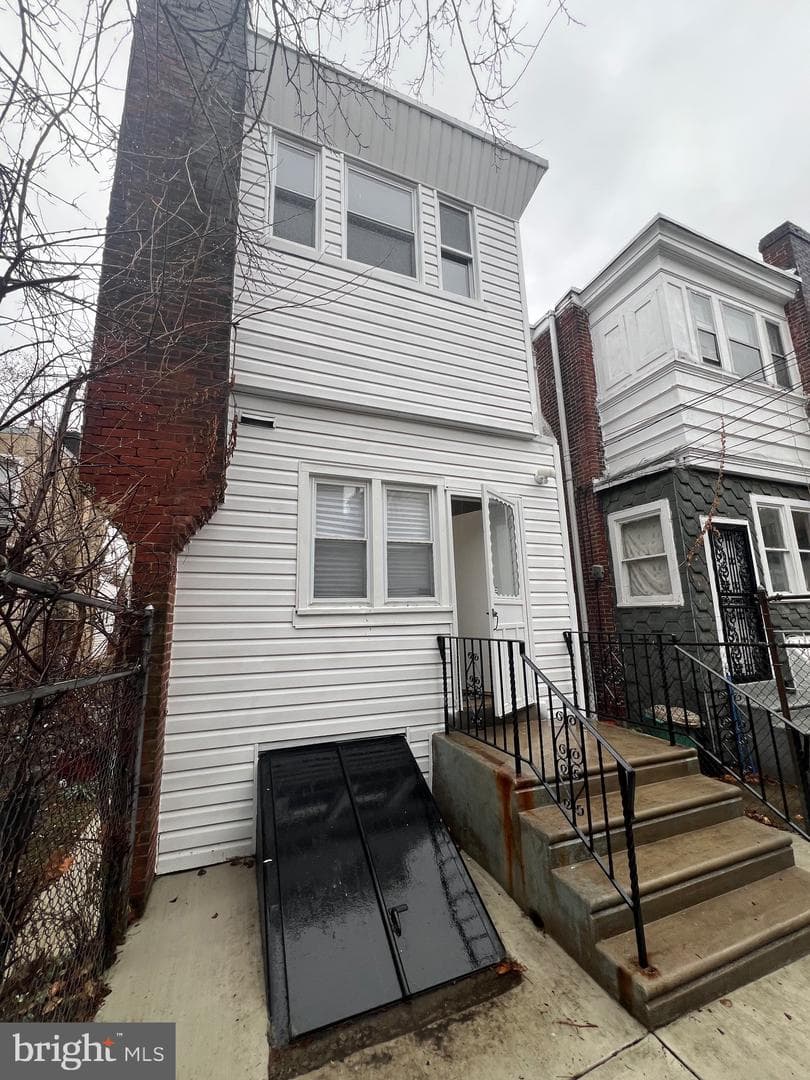 3821 N 17th Street photo 32