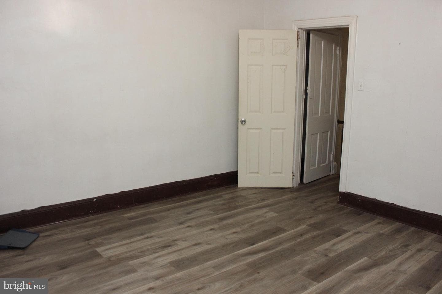2051 Dennie Street photo 14