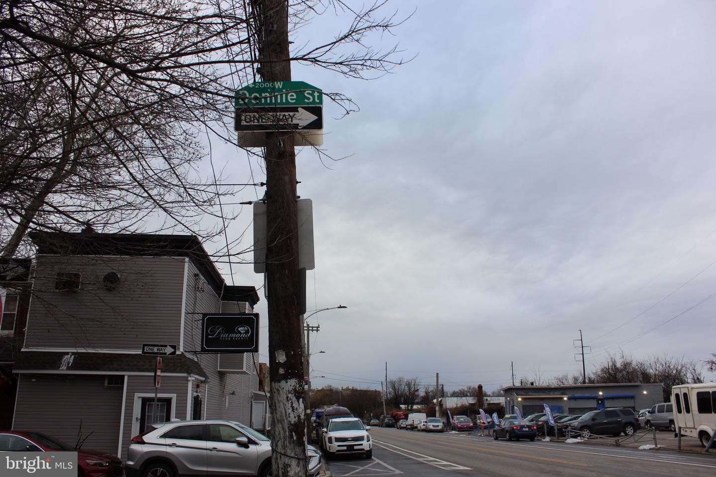 2051 Dennie Street photo 22