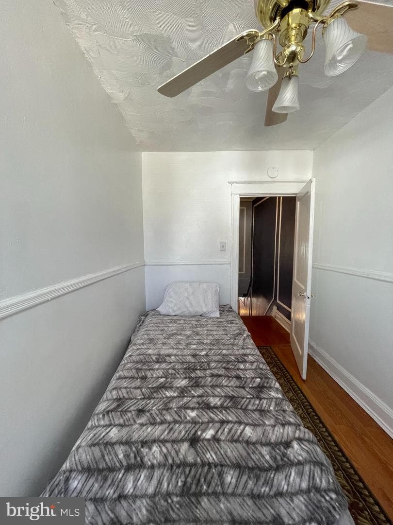 5207 Diamond Street photo 17