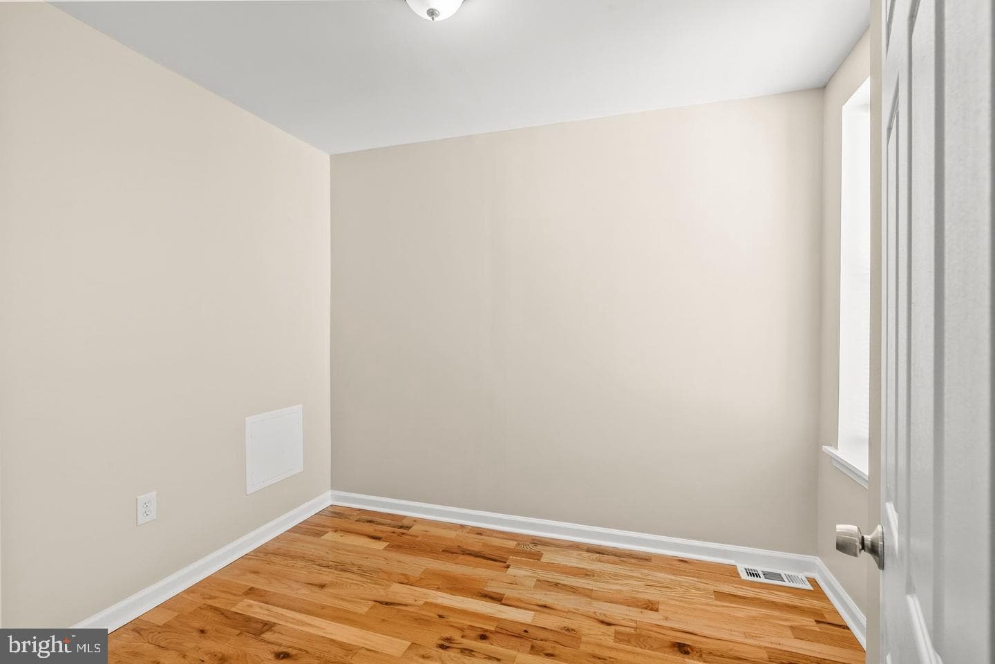 2512 N Marshall Street photo 15