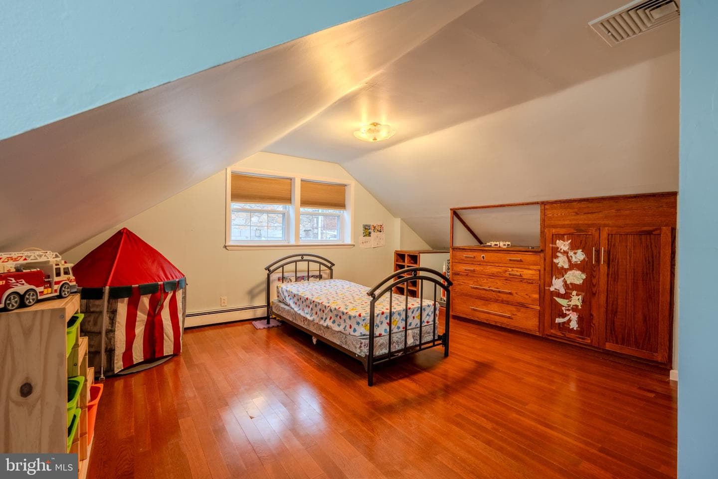 613 Seville Street photo 28