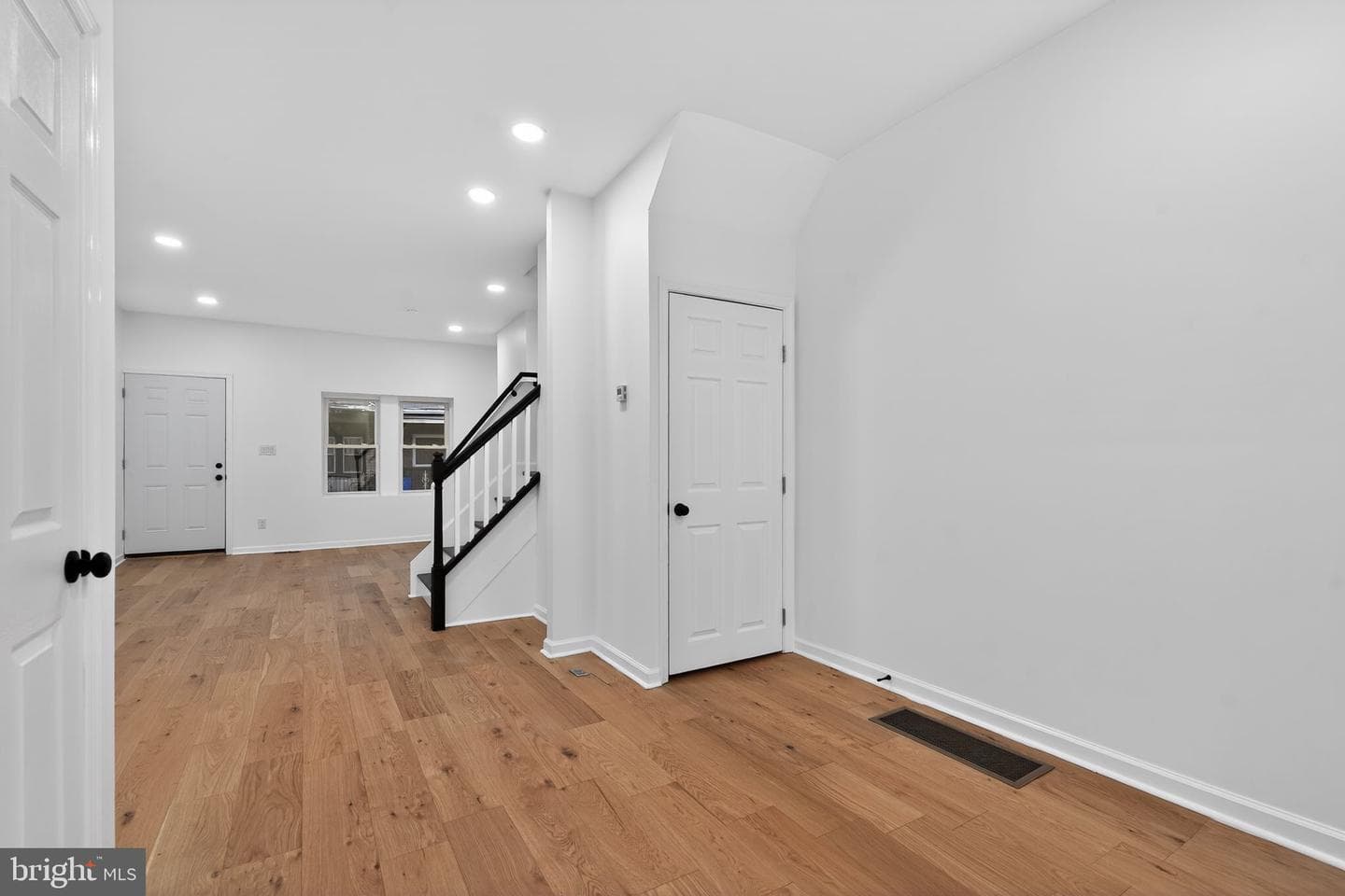 5311 Upland Street photo 2