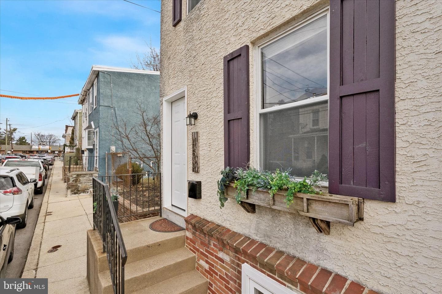 453 Parker Avenue photo 2