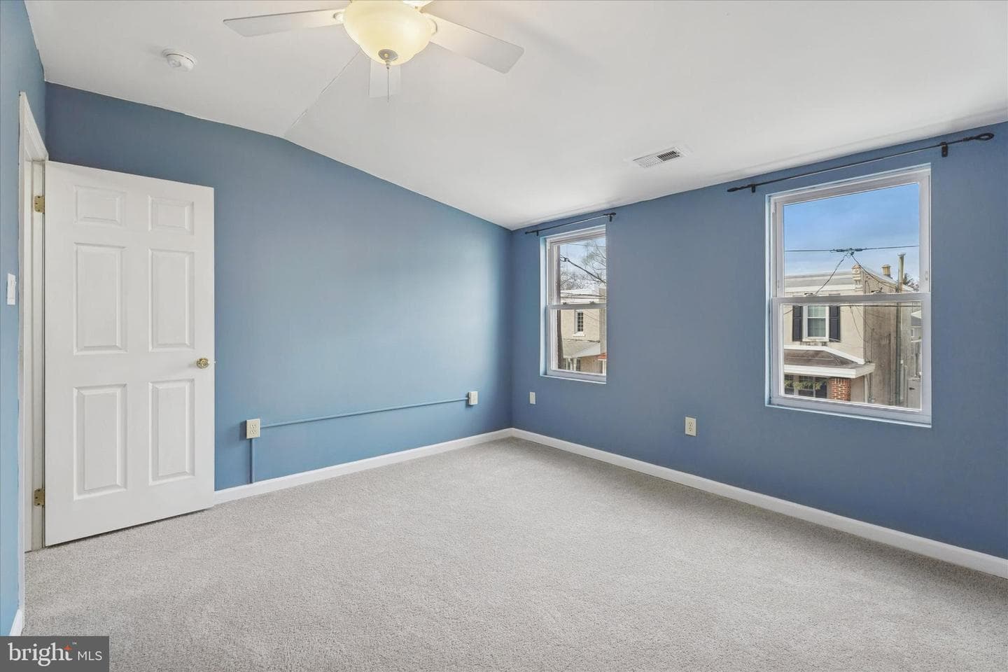453 Parker Avenue photo 20