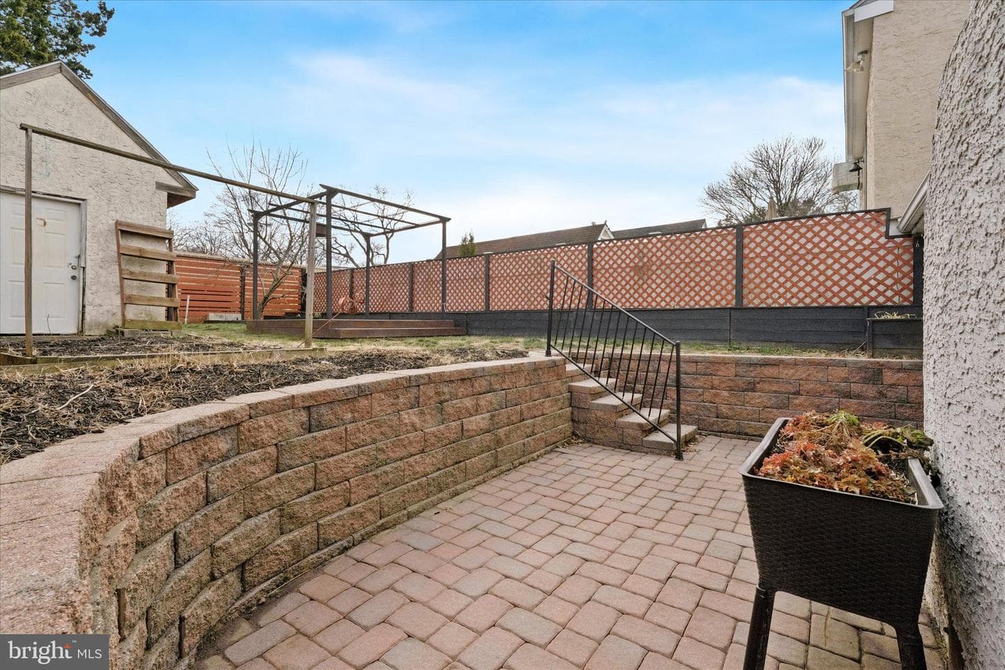 453 Parker Avenue photo 26