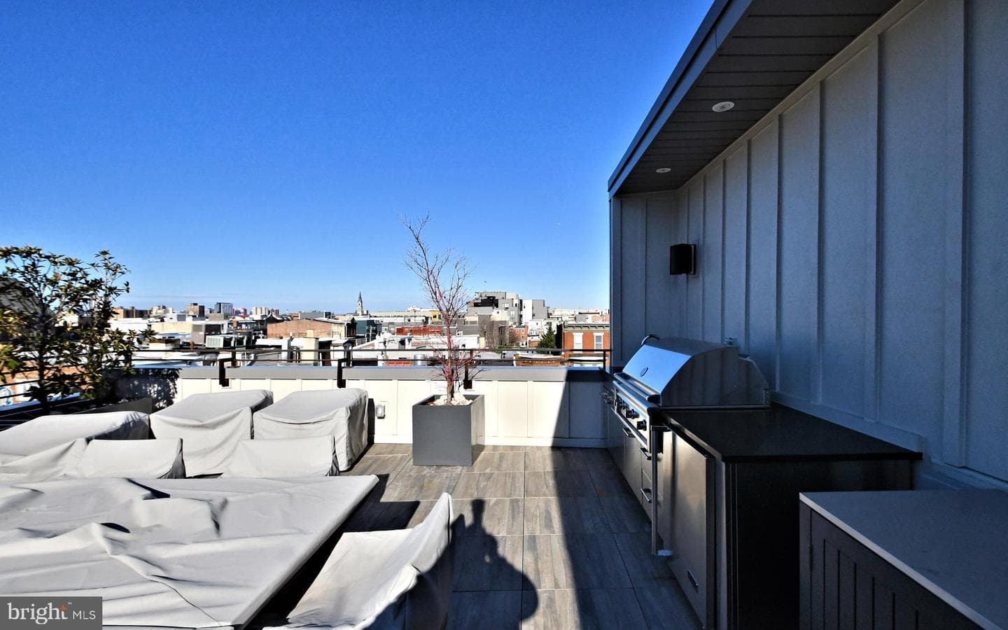 624 N Bodine Street photo 101