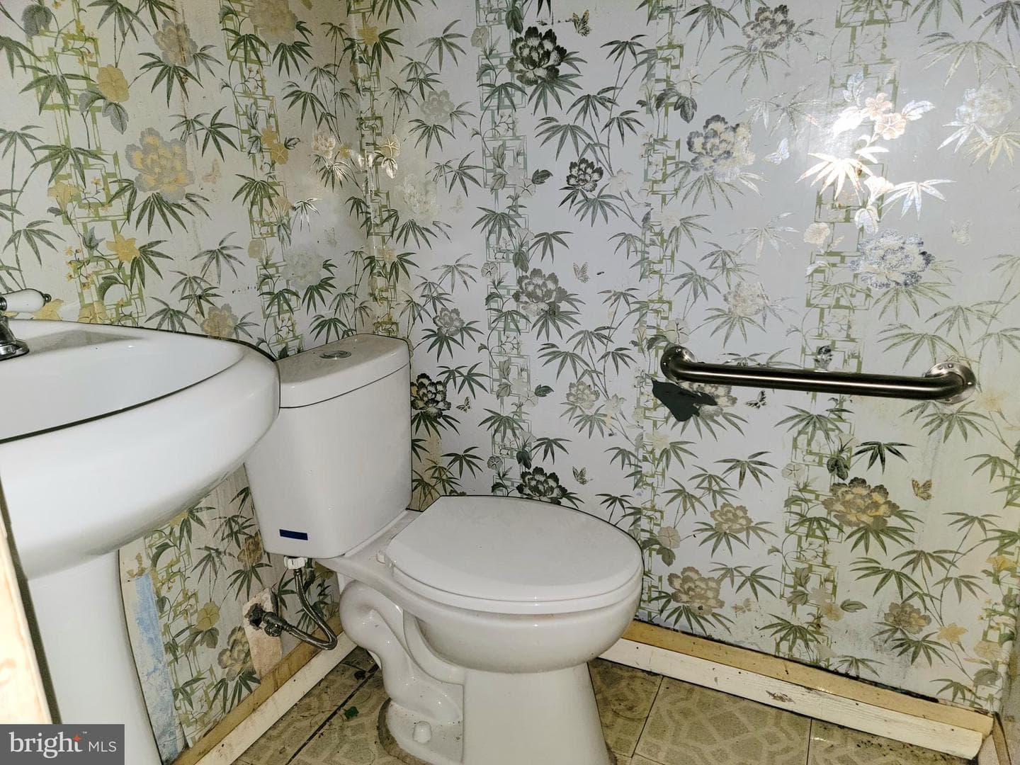 8602 Rugby Street photo 26