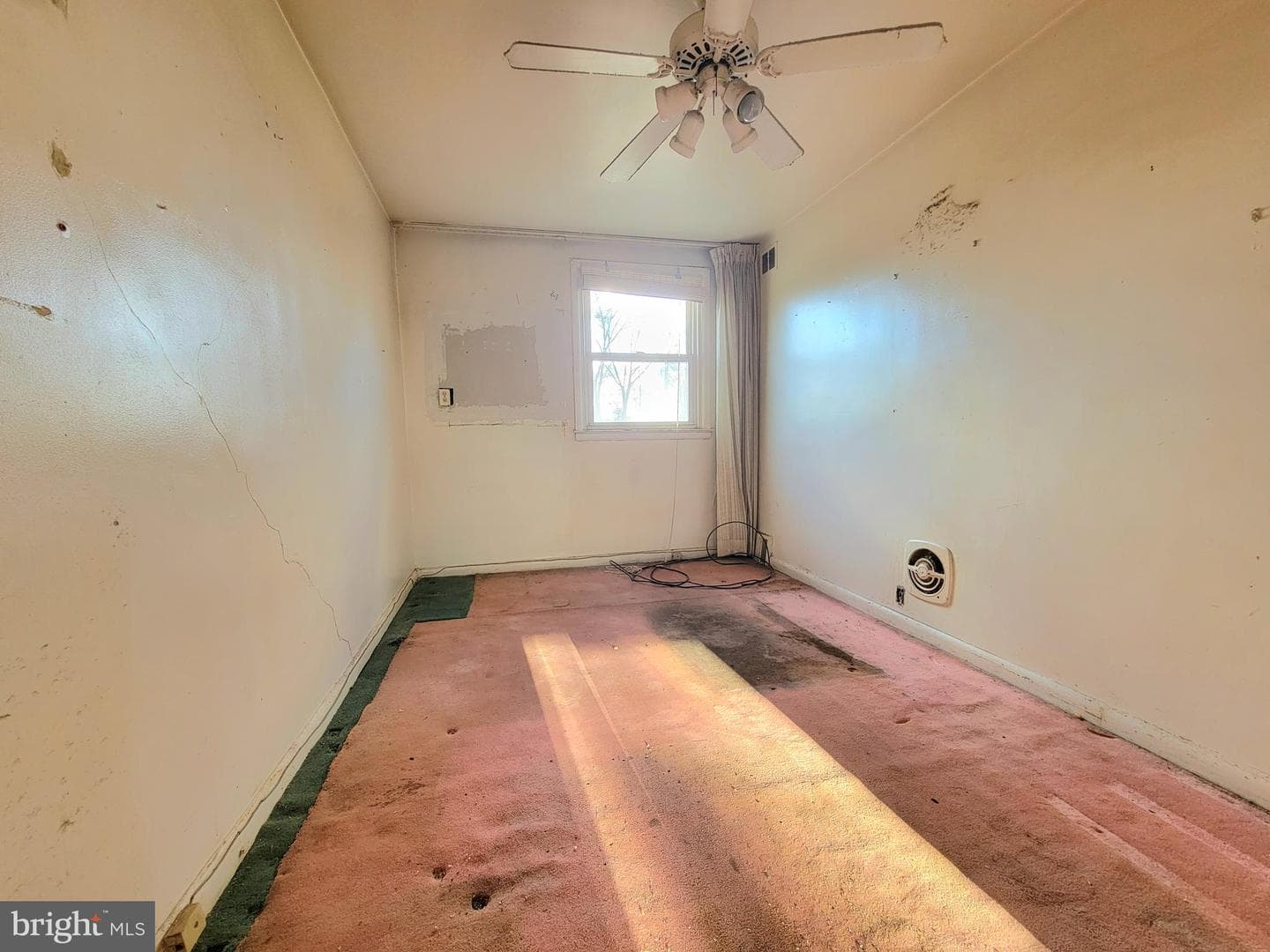 8602 Rugby Street photo 28