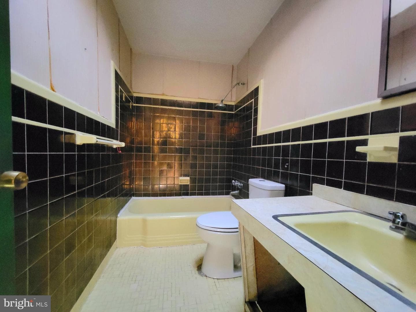8602 Rugby Street photo 36