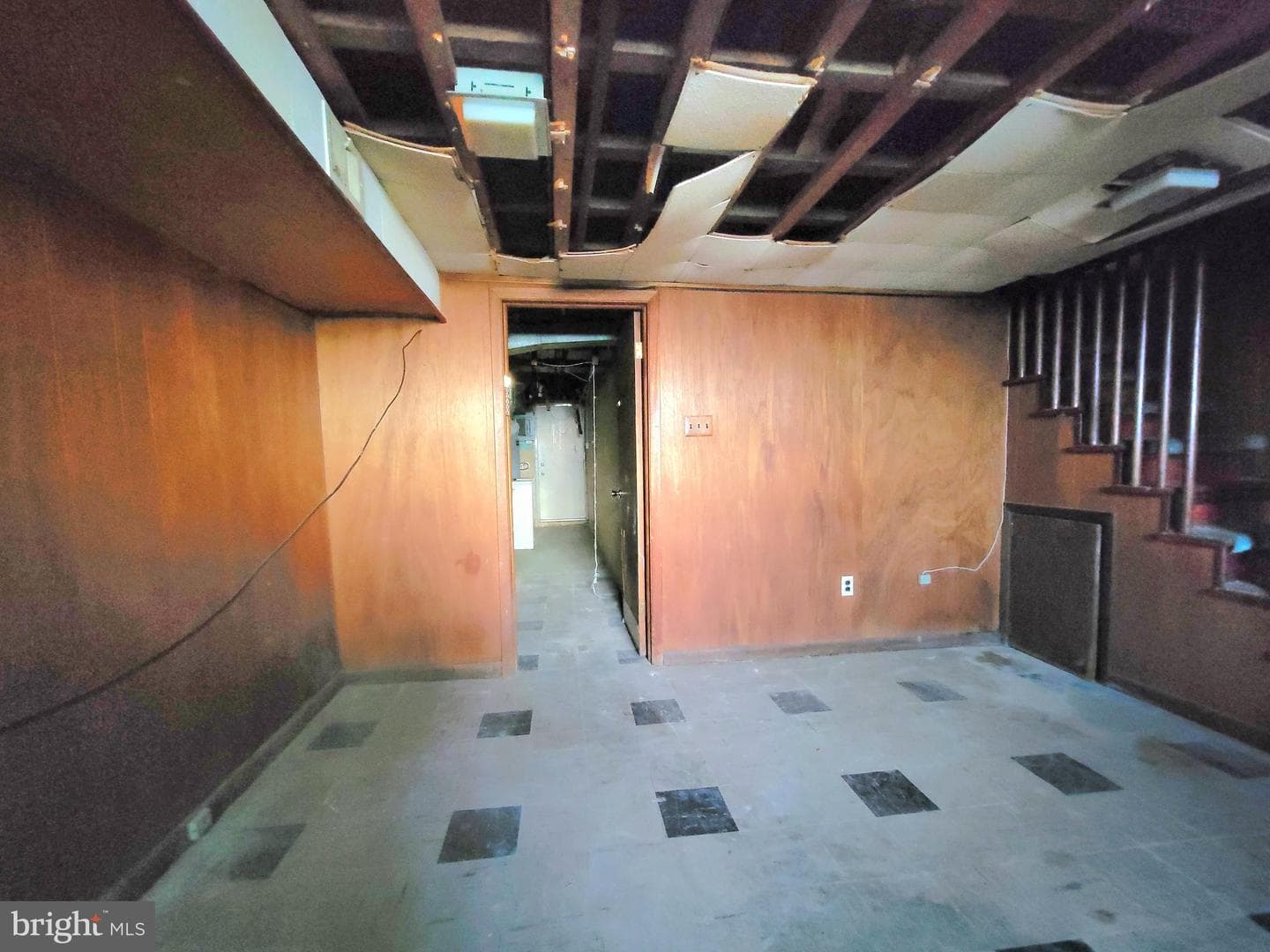 8602 Rugby Street photo 55
