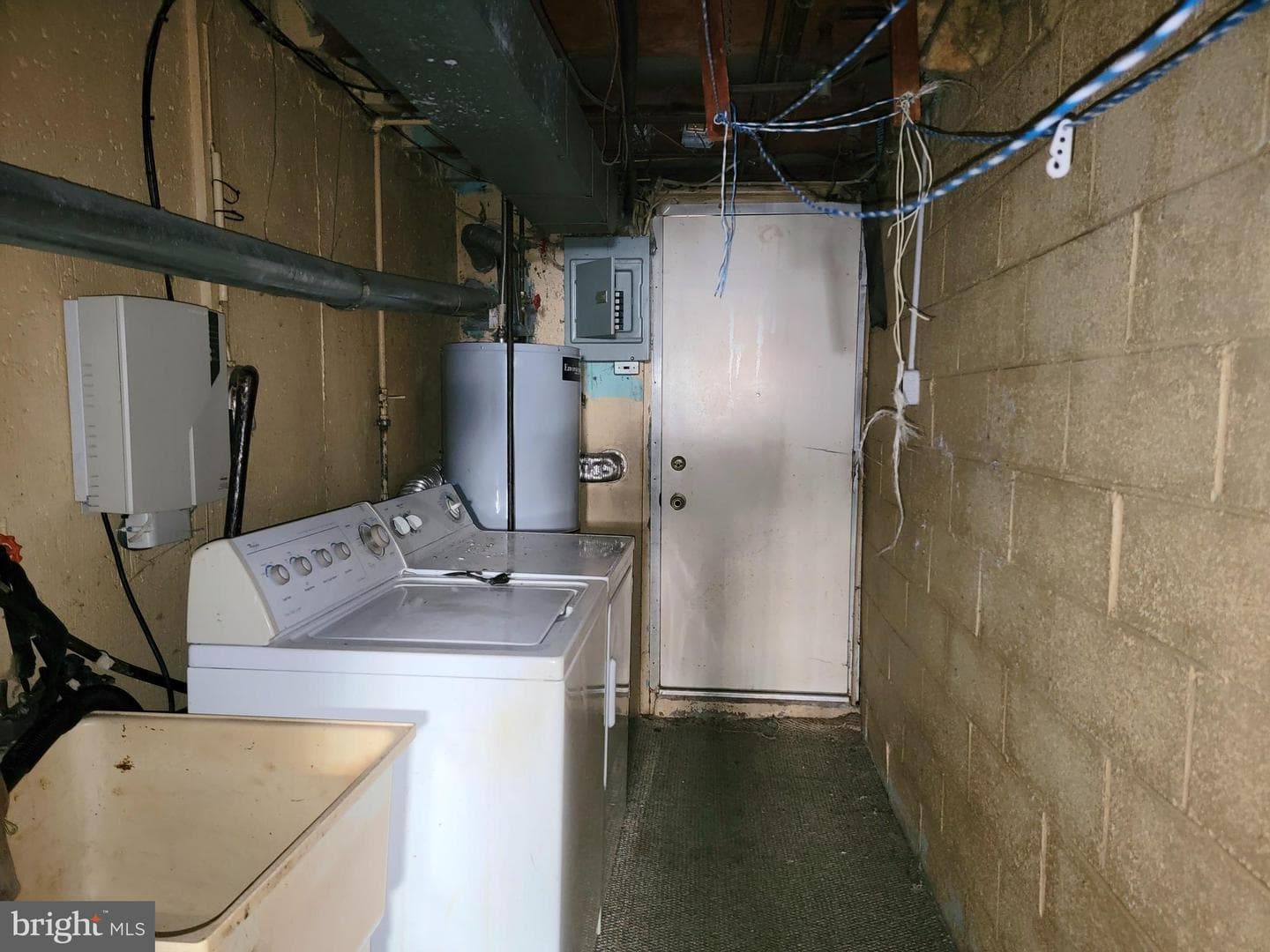 8602 Rugby Street photo 58