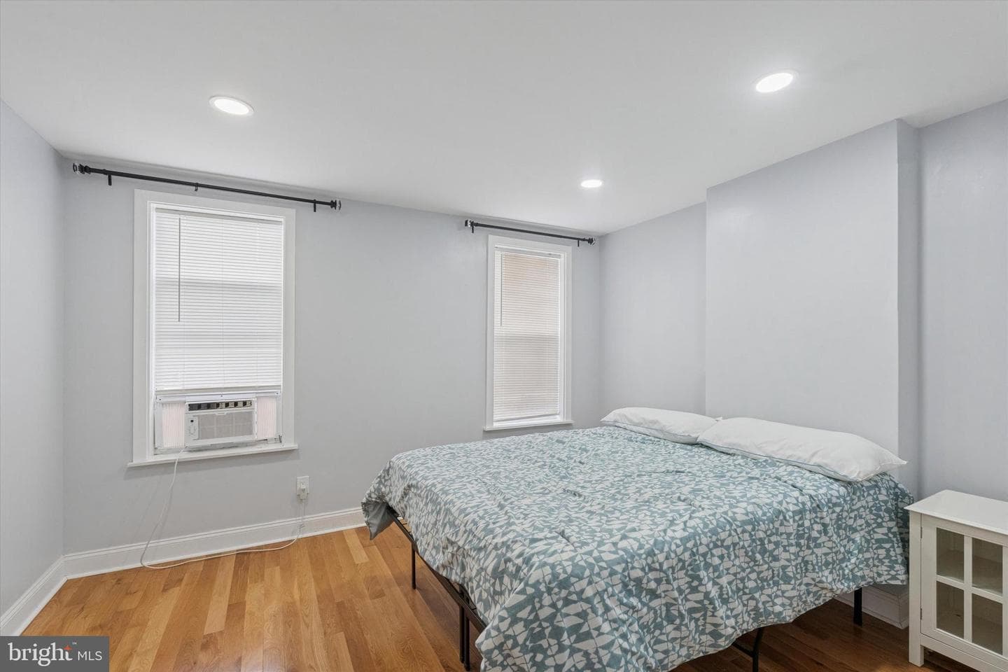 3055 Hartville Street photo 9