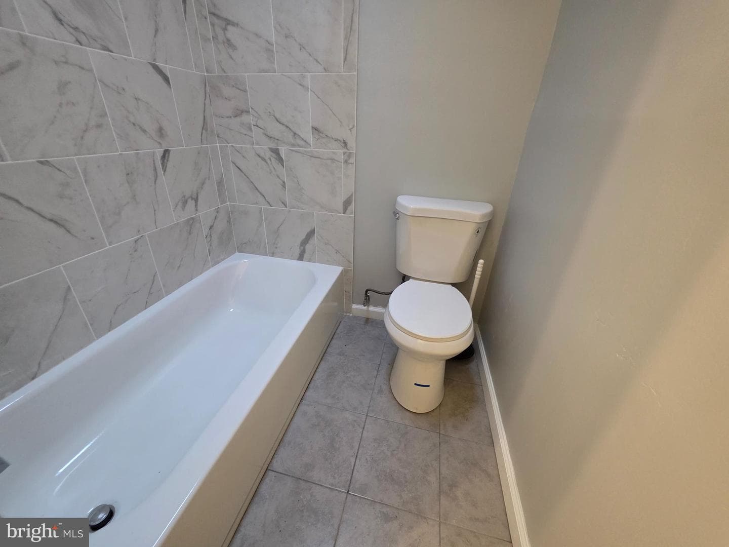 2147 Eastburn Avenue photo 15