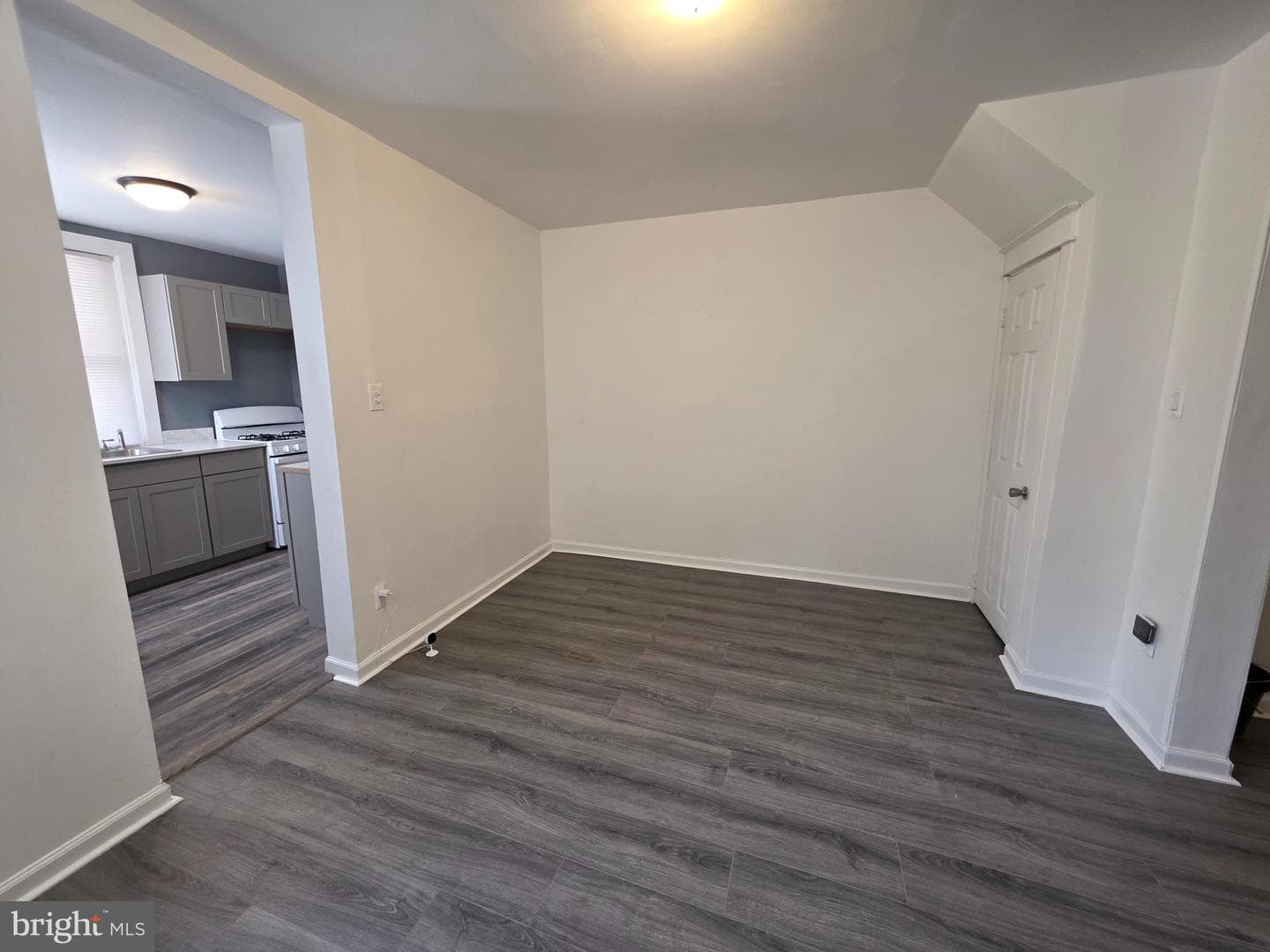 2147 Eastburn Avenue photo 6