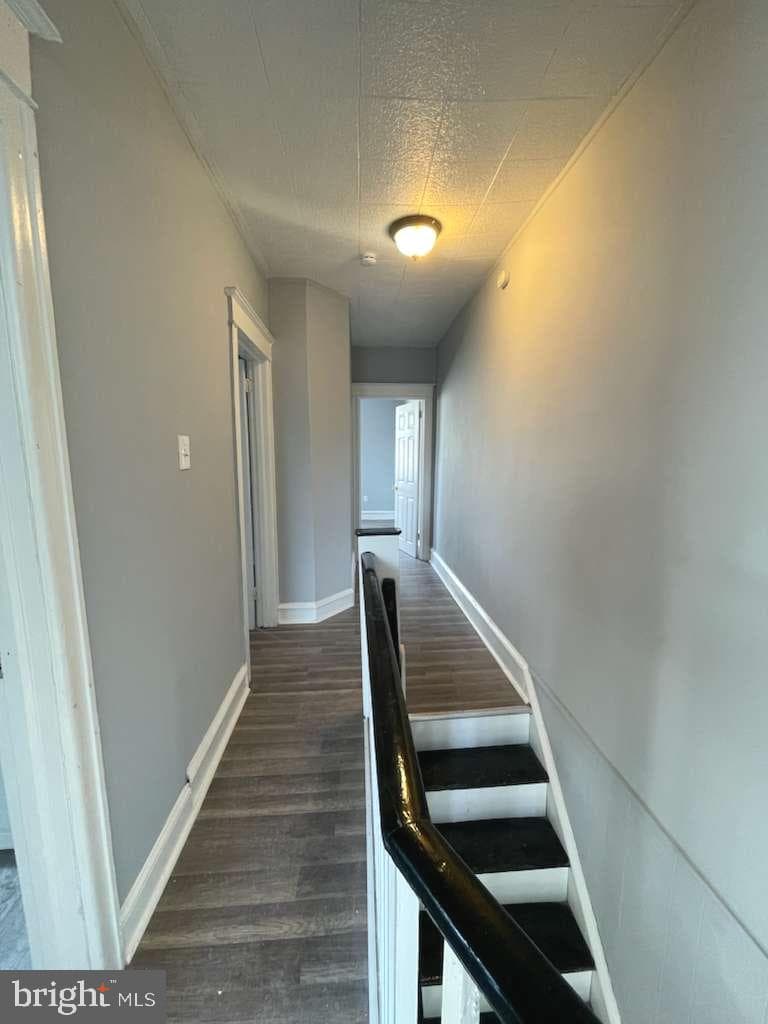 1729 S Edgewood Street photo 5