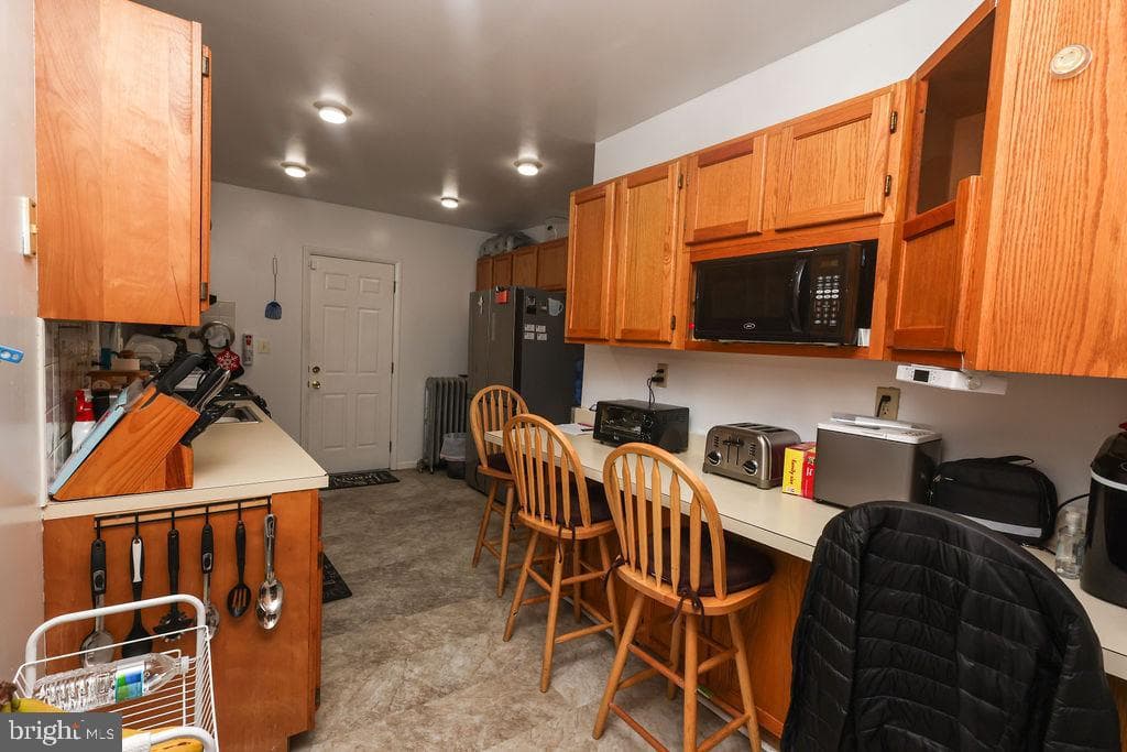 249 W Seymour Street photo 12