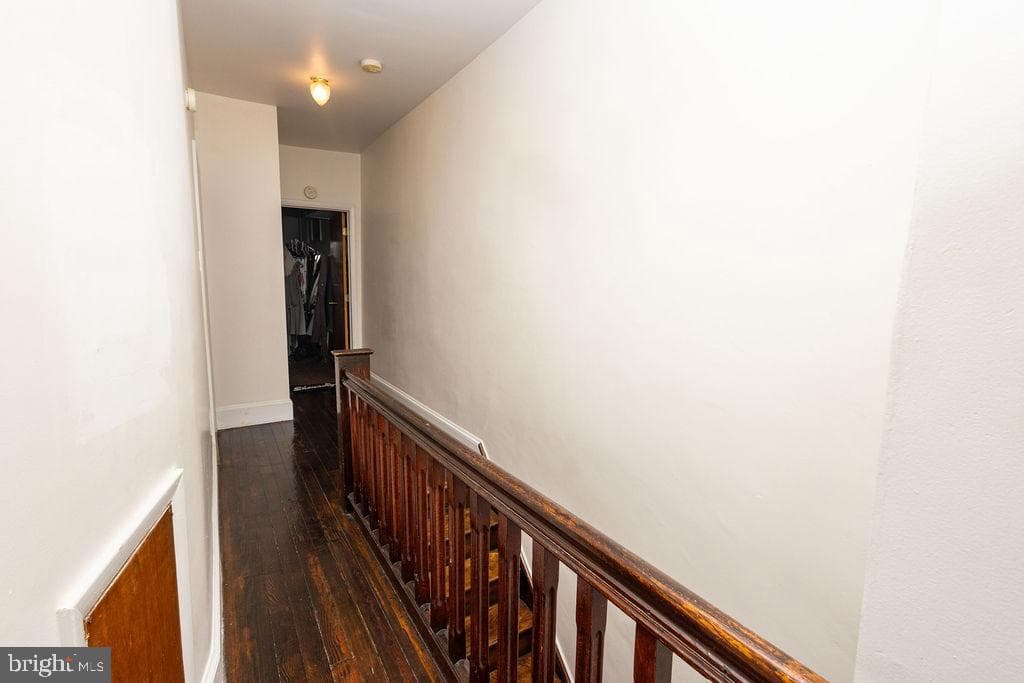 249 W Seymour Street photo 23
