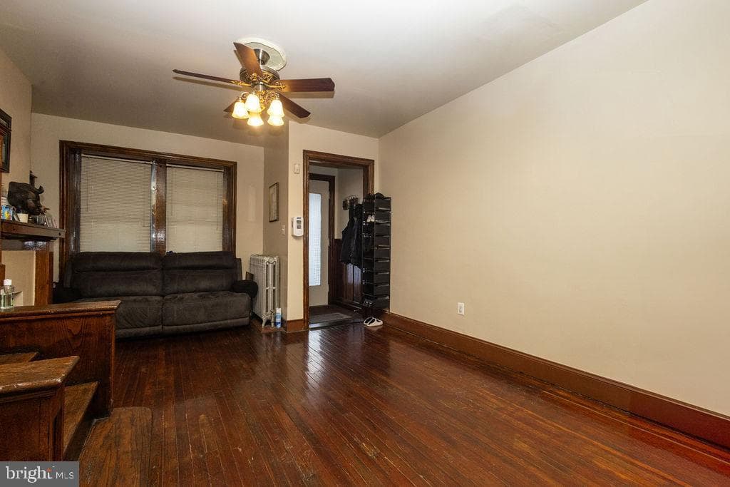 249 W Seymour Street photo 7