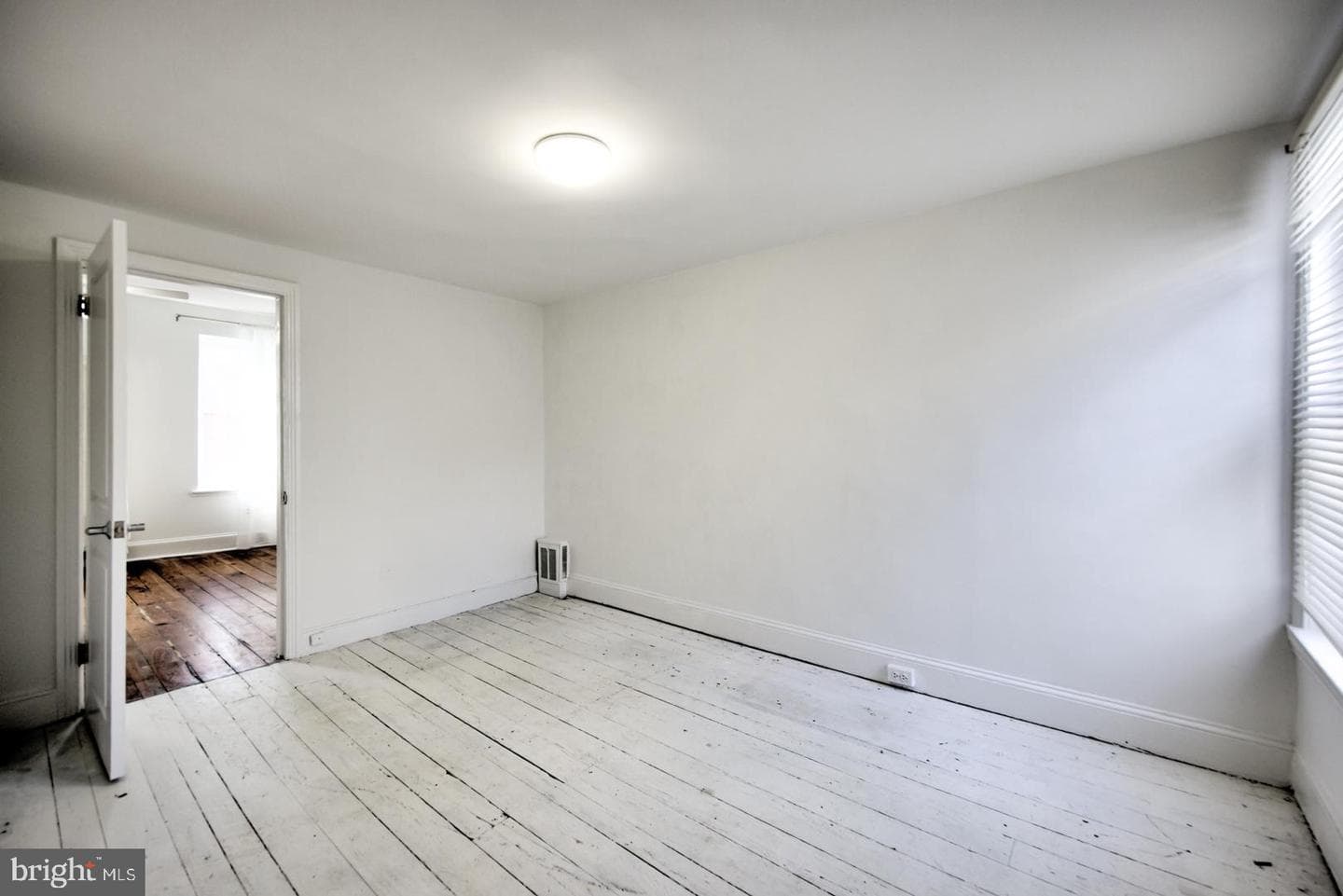 1807 Pemberton Street photo 13