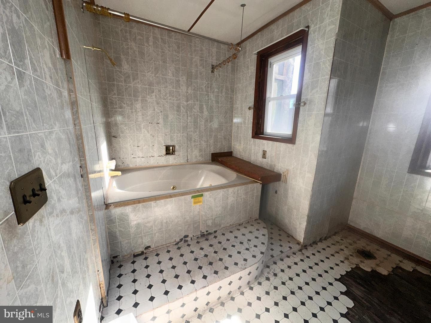 3947 N Broad Street photo 13
