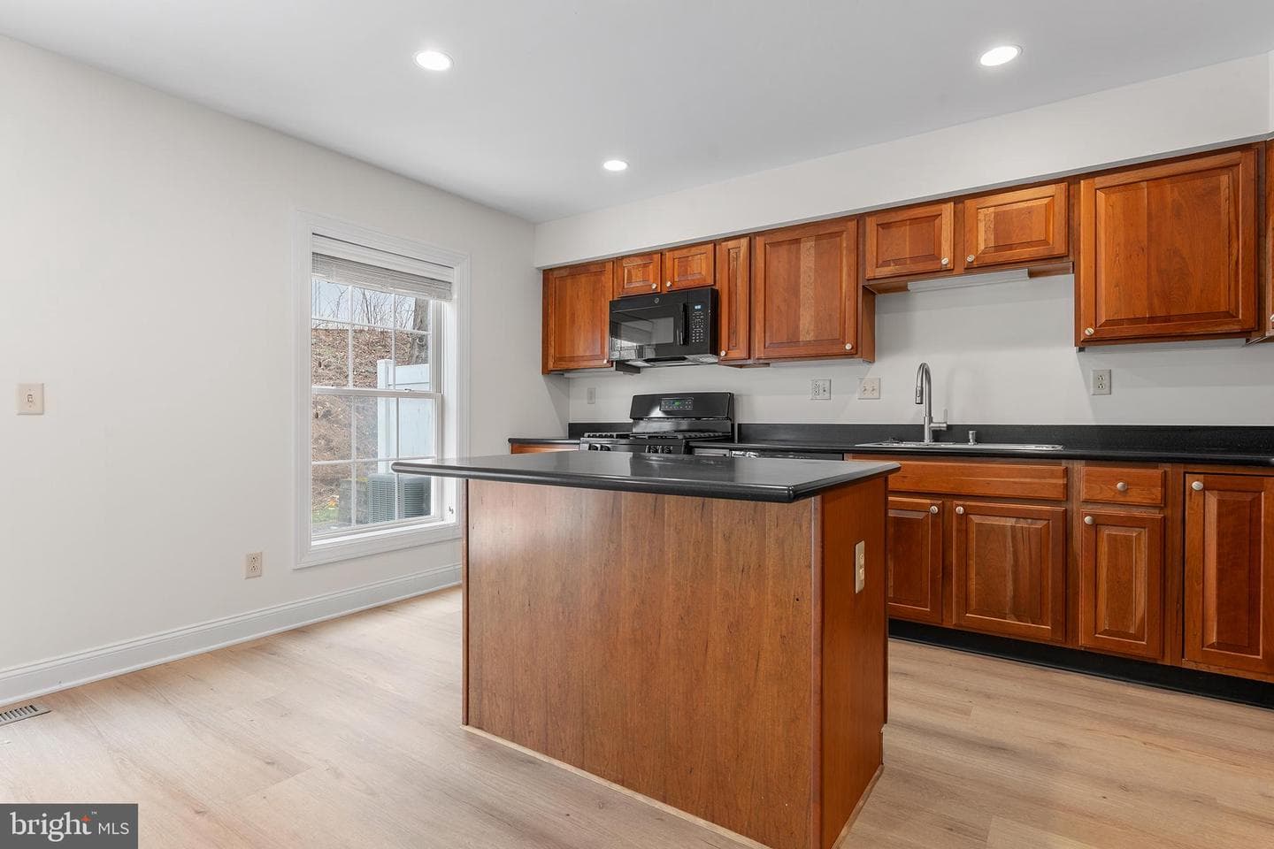 100 Parker Avenue #29 photo 5
