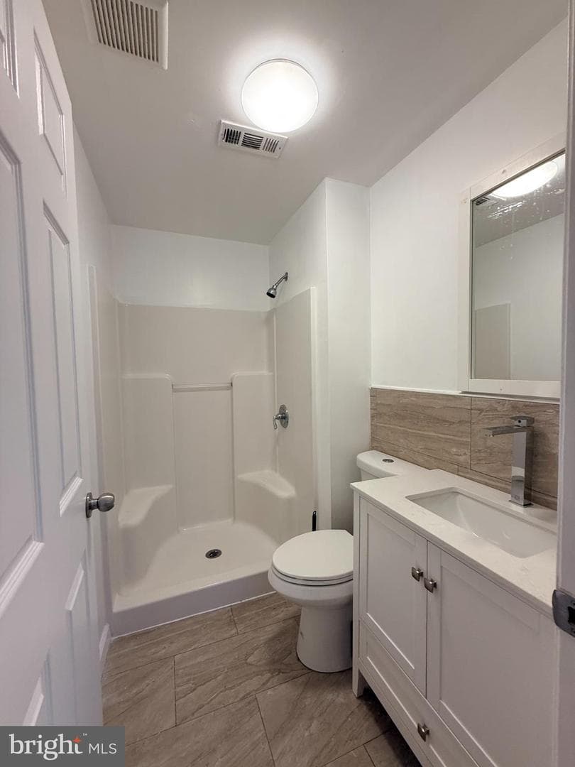 5021 Hazel Avenue photo 20