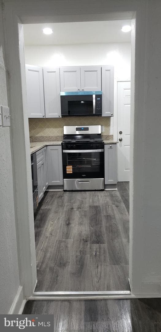 2126 E Birch Street photo 15