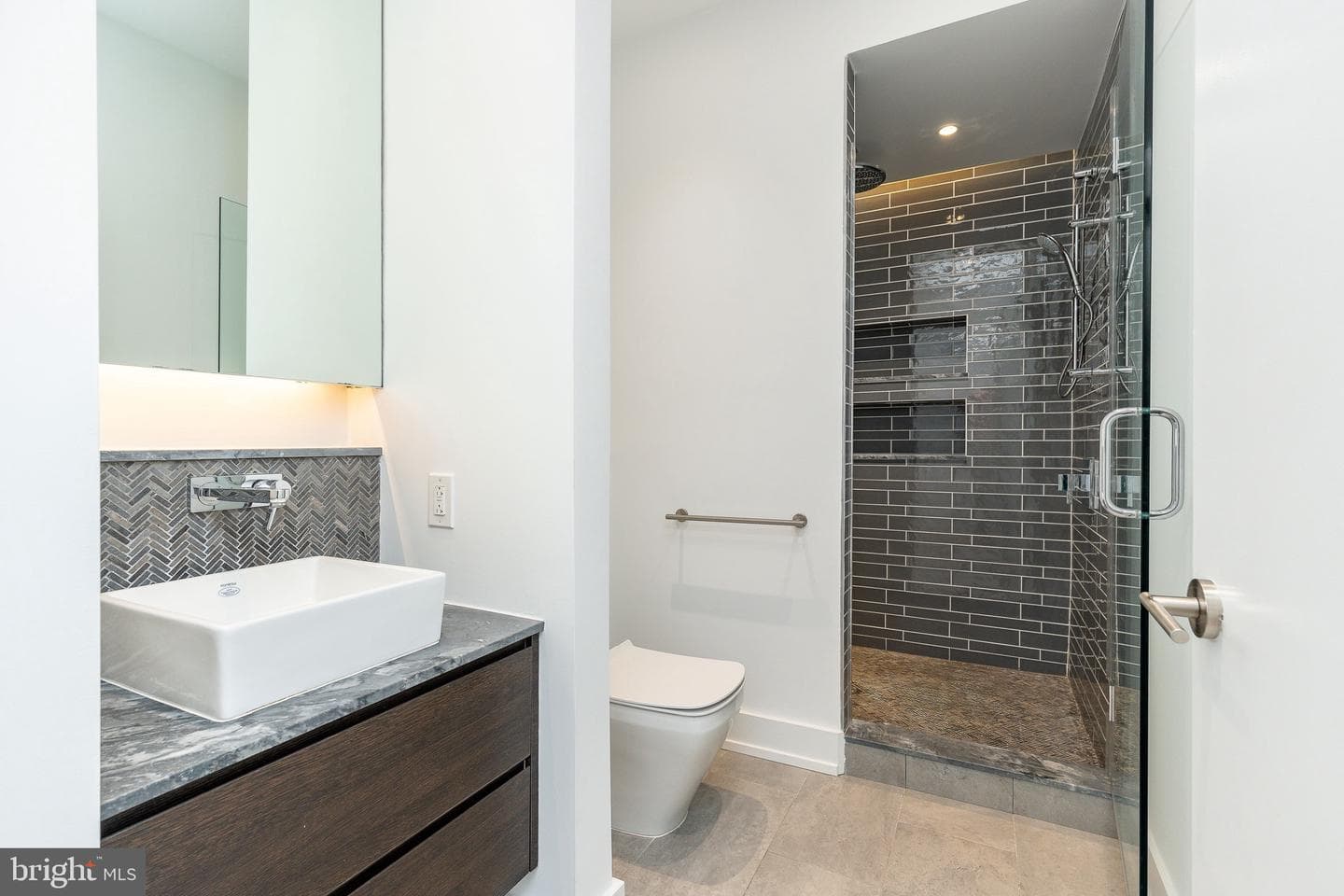 725 Chestnut Street #2 photo 24