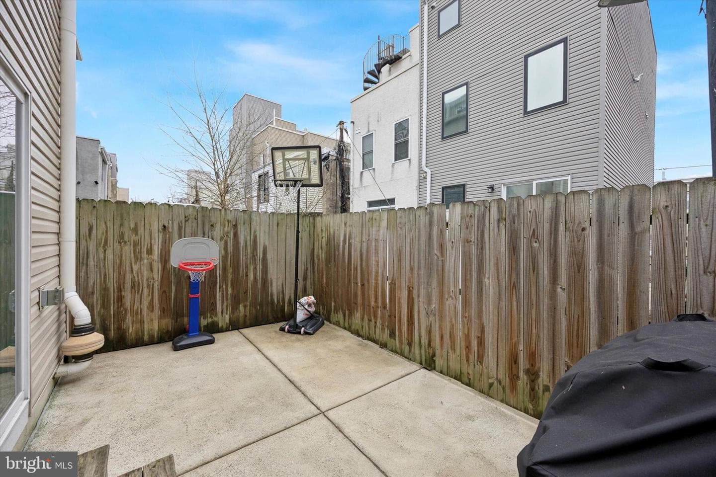 1803 Latona Street photo 31