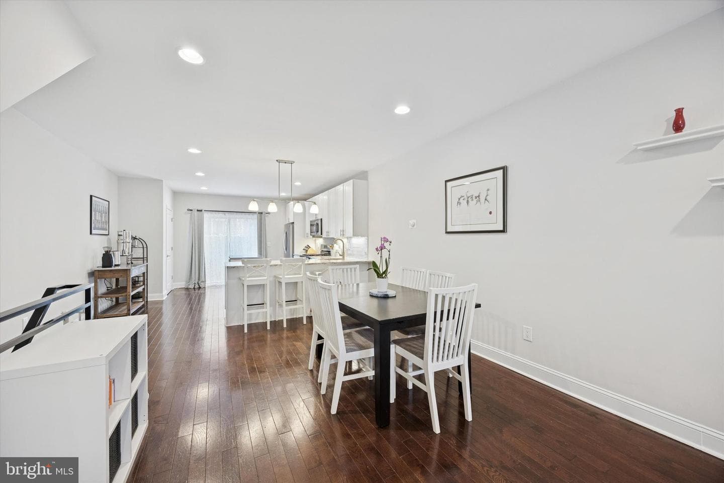 1803 Latona Street photo 4