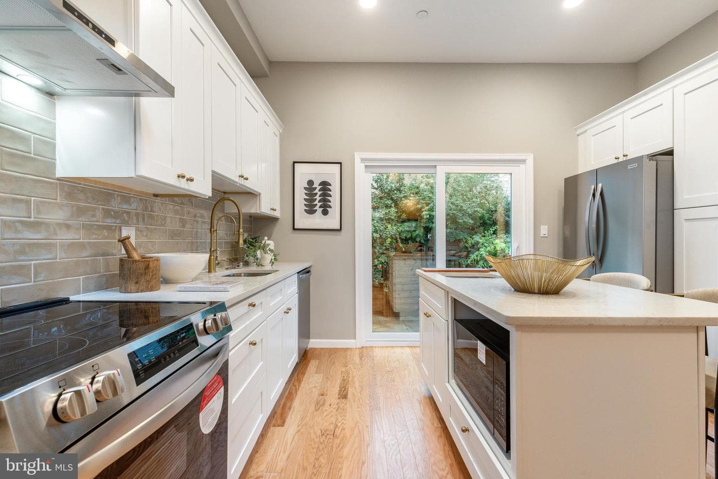 109 Watkins Street photo 11