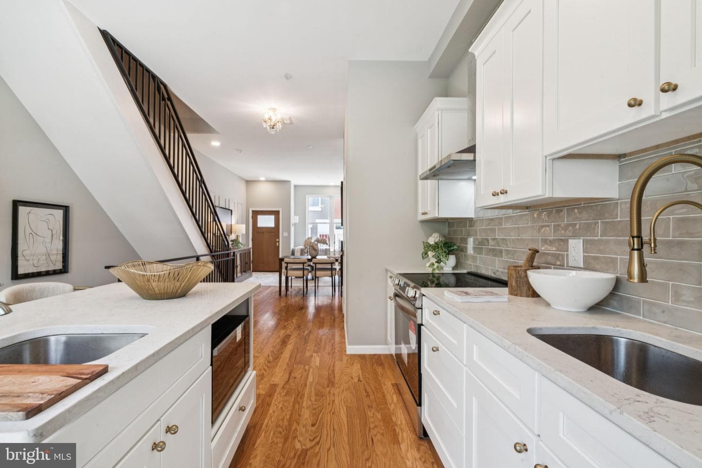 109 Watkins Street photo 12
