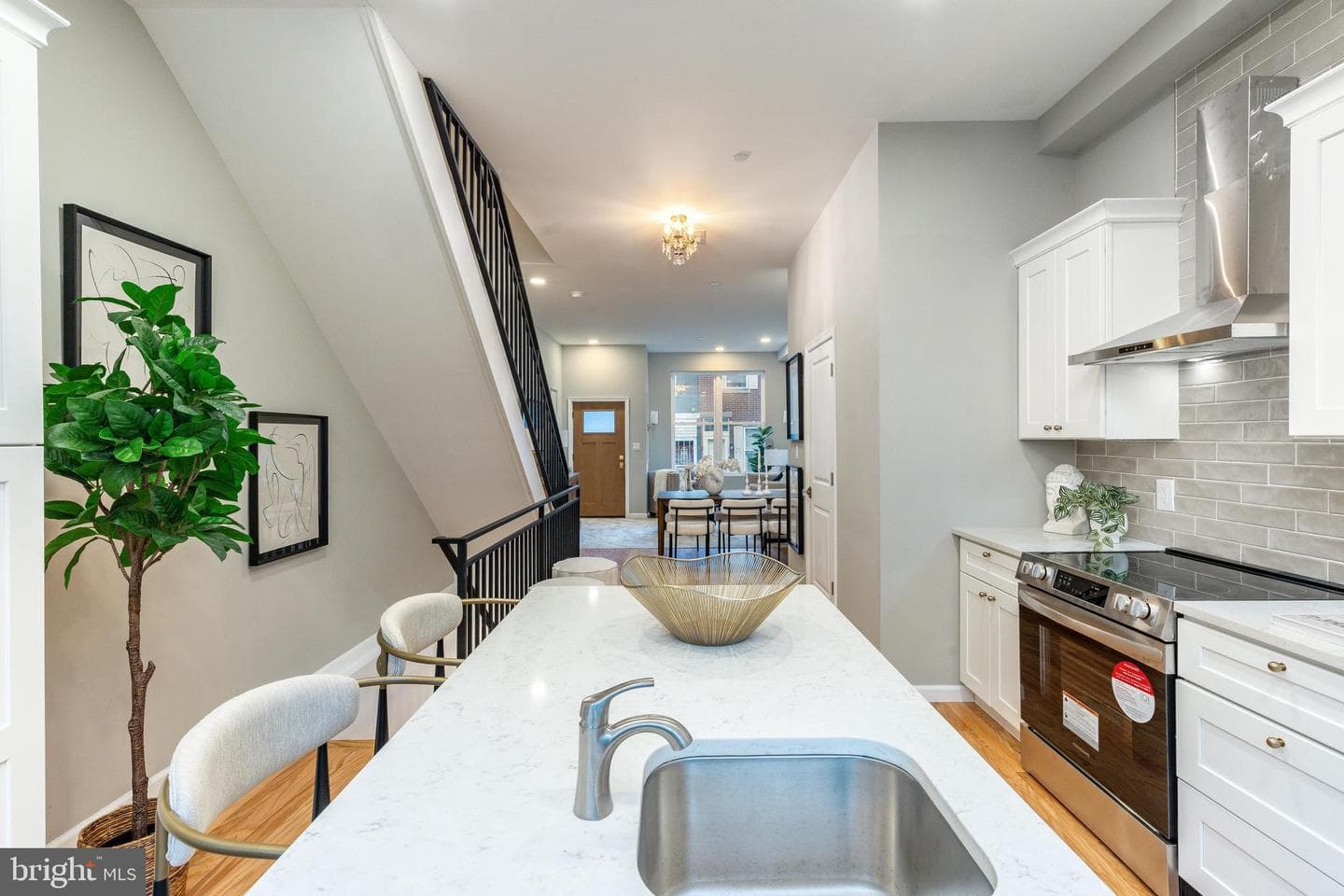 109 Watkins Street photo 15