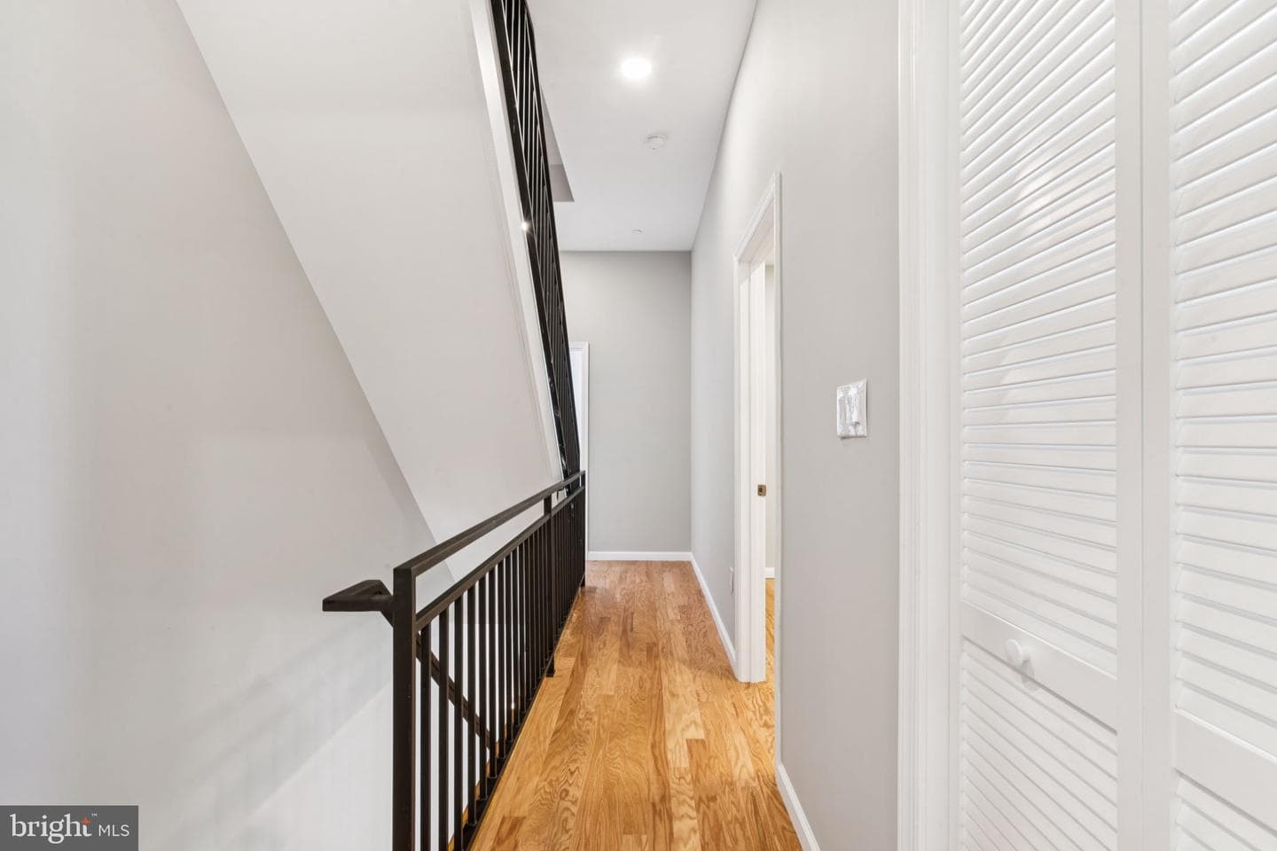 109 Watkins Street photo 16