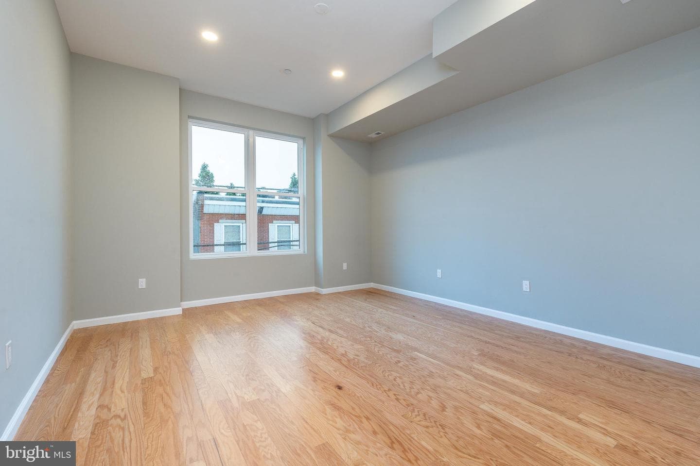 109 Watkins Street photo 23