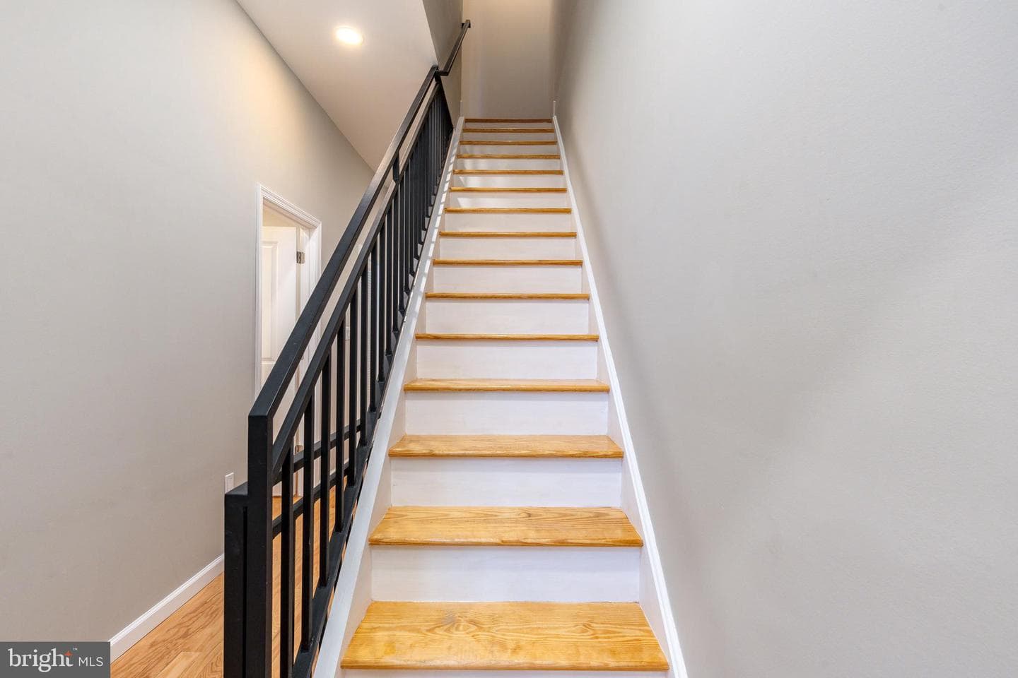 109 Watkins Street photo 26