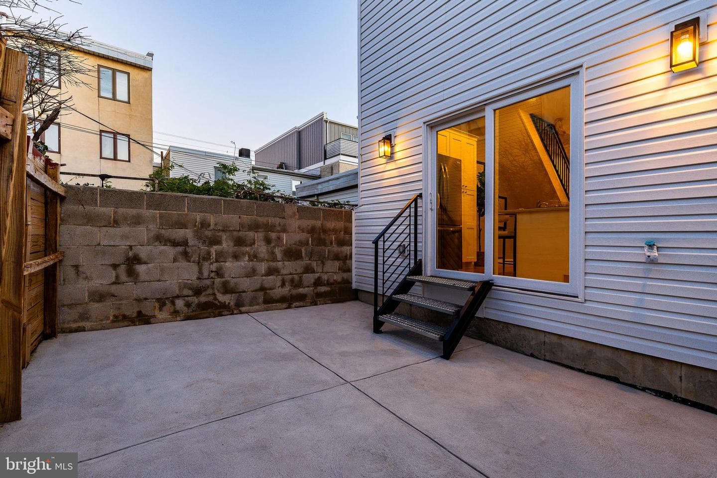 109 Watkins Street photo 41