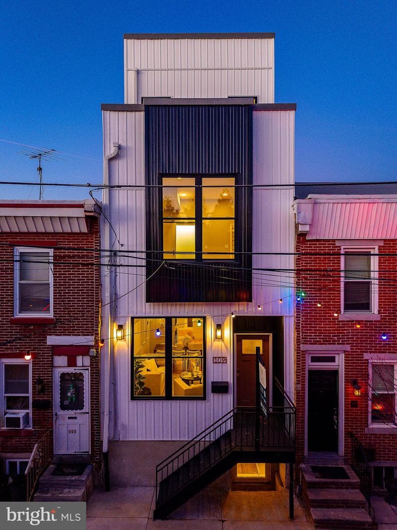 109 Watkins Street photo 45