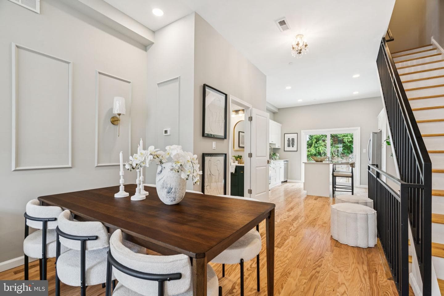 109 Watkins Street photo 6