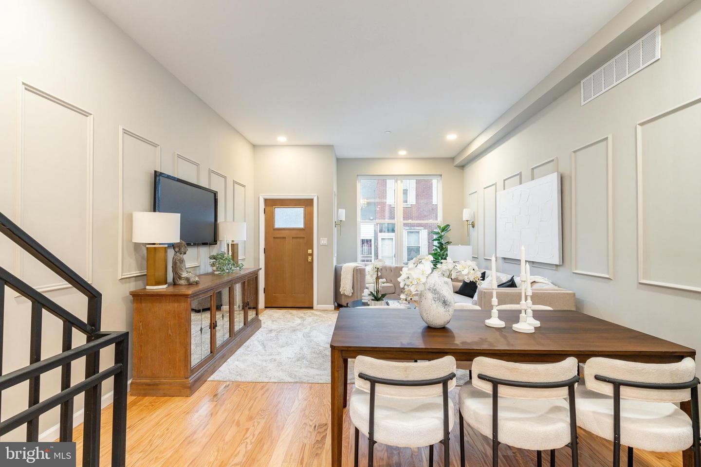 109 Watkins Street photo 7