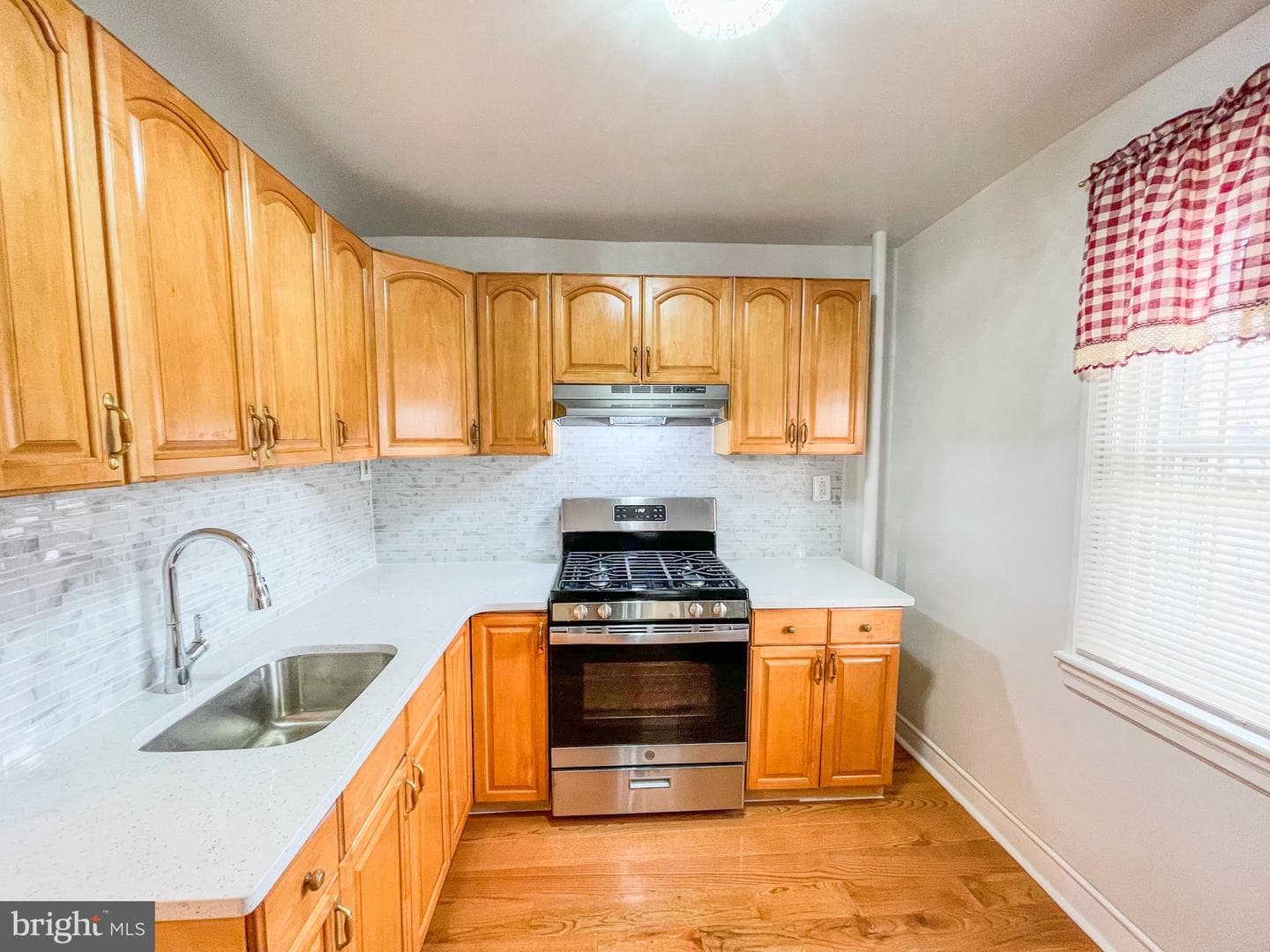 5449 N Marvine Street photo 7