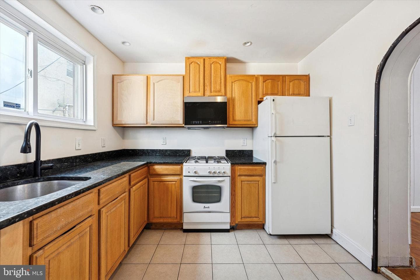 729 S Smedley Street photo 10