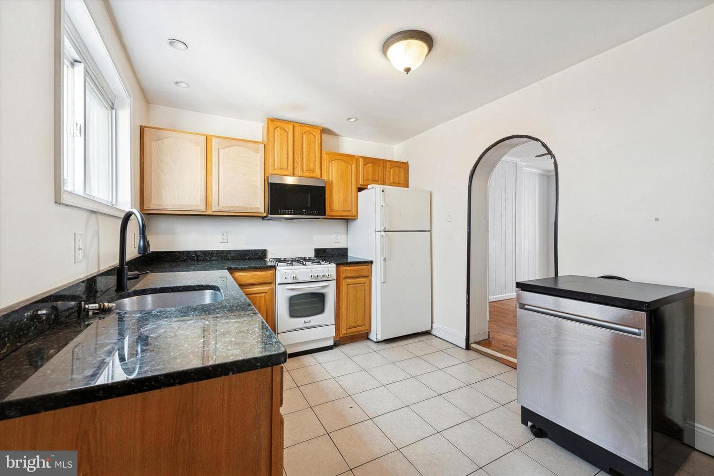 729 S Smedley Street photo 12