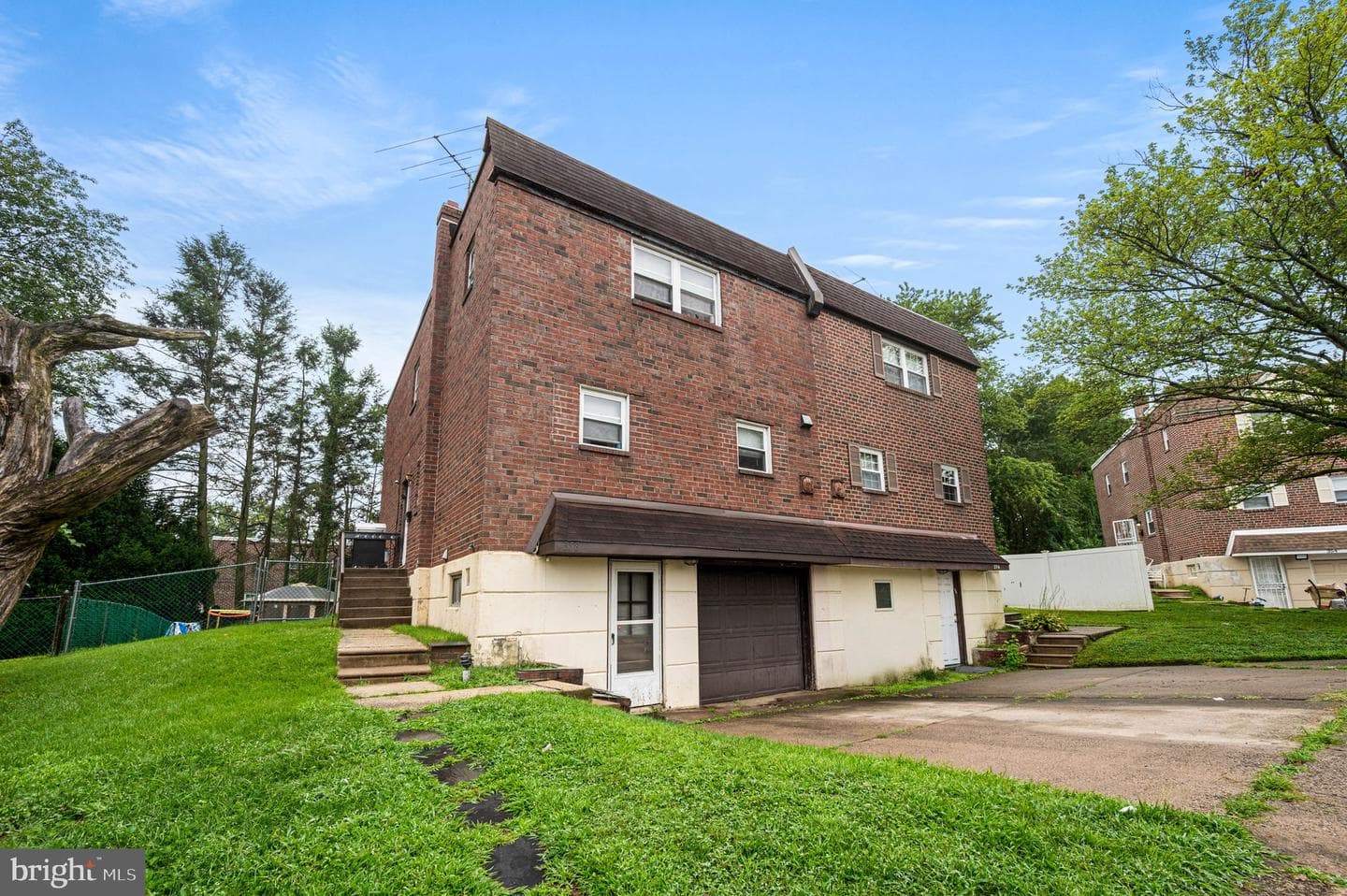 358 Tomlinson Terrace