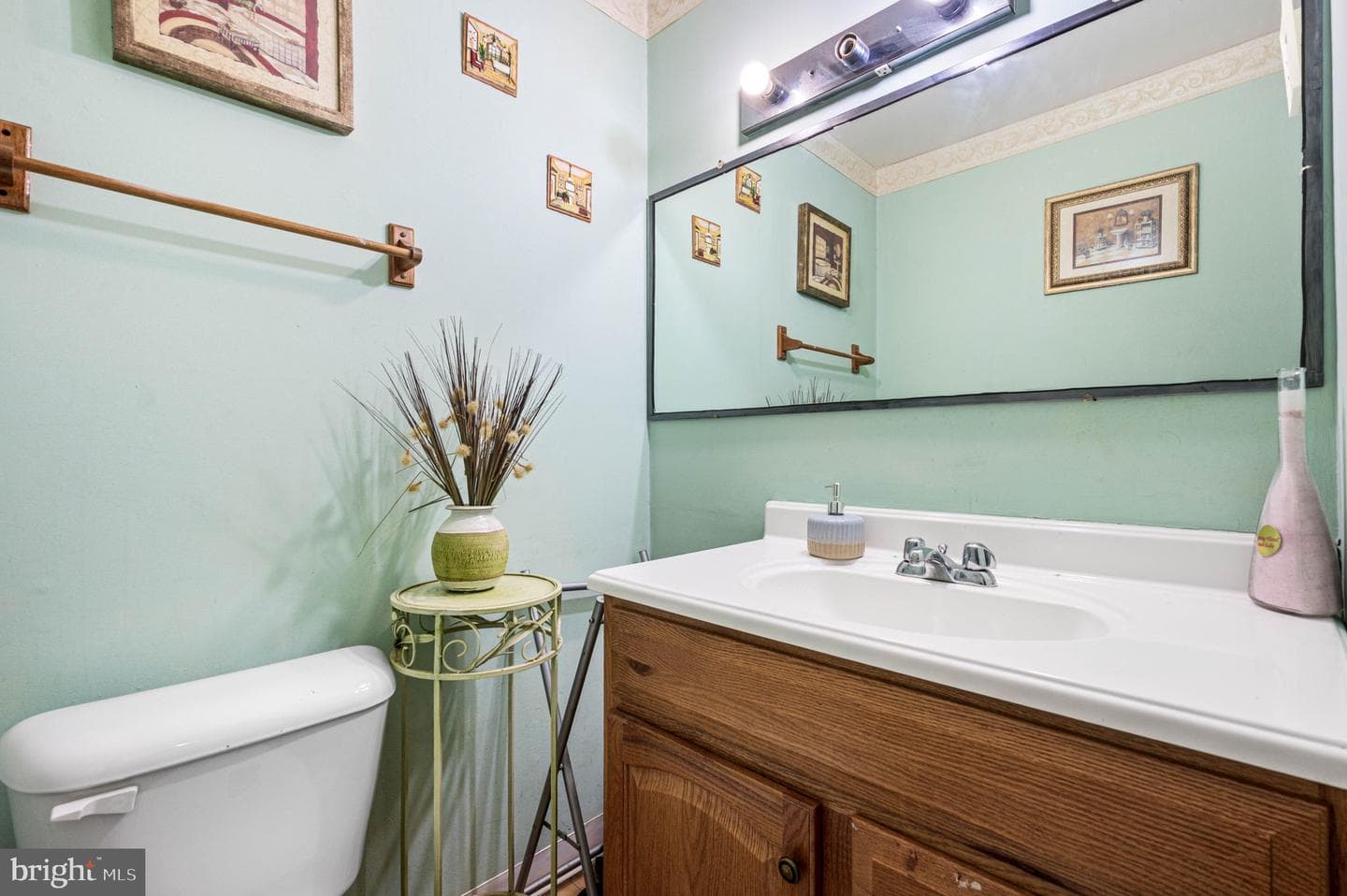 358 Tomlinson Terrace photo 12