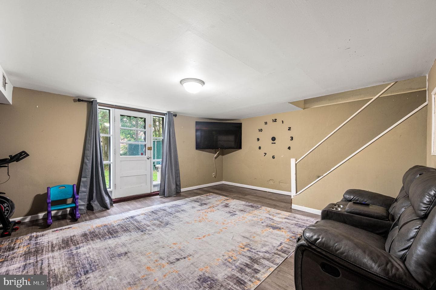 358 Tomlinson Terrace photo 21